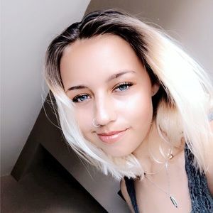 Meet your Posher, Savanah